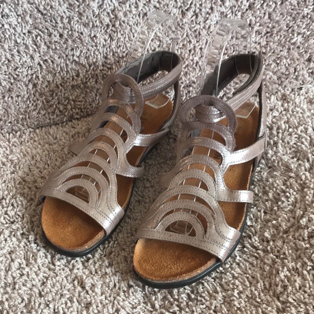 Naot Sara Silver Threads Leather Gladiator Sandals size 6 US 37 EU